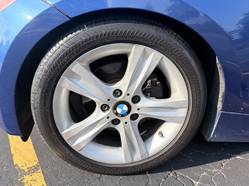 Used 2010 BMW 128i Convertible RWD image 15