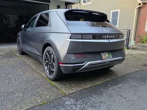 Used 2023 Hyundai Ioniq 5 SEL image 5
