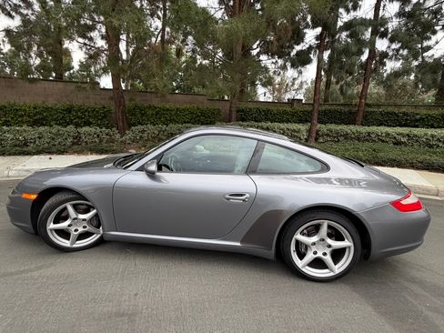Used 2005 Porsche 911 Carrera image 9