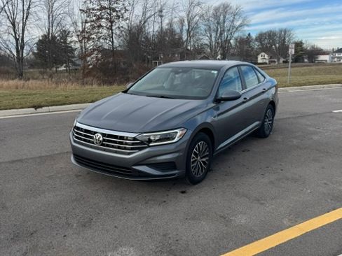 Used 2019 Volkswagen Jetta SEL image 1