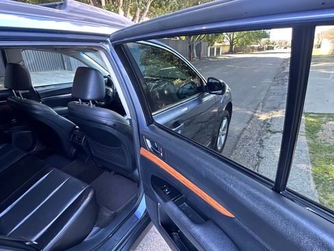 Used 2014 Subaru Outback 2.5i Limited w/ Moonroof Package image 1