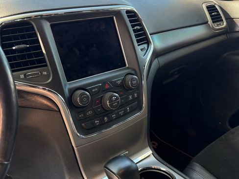 Used 2018 Jeep Grand Cherokee Altitude image 8