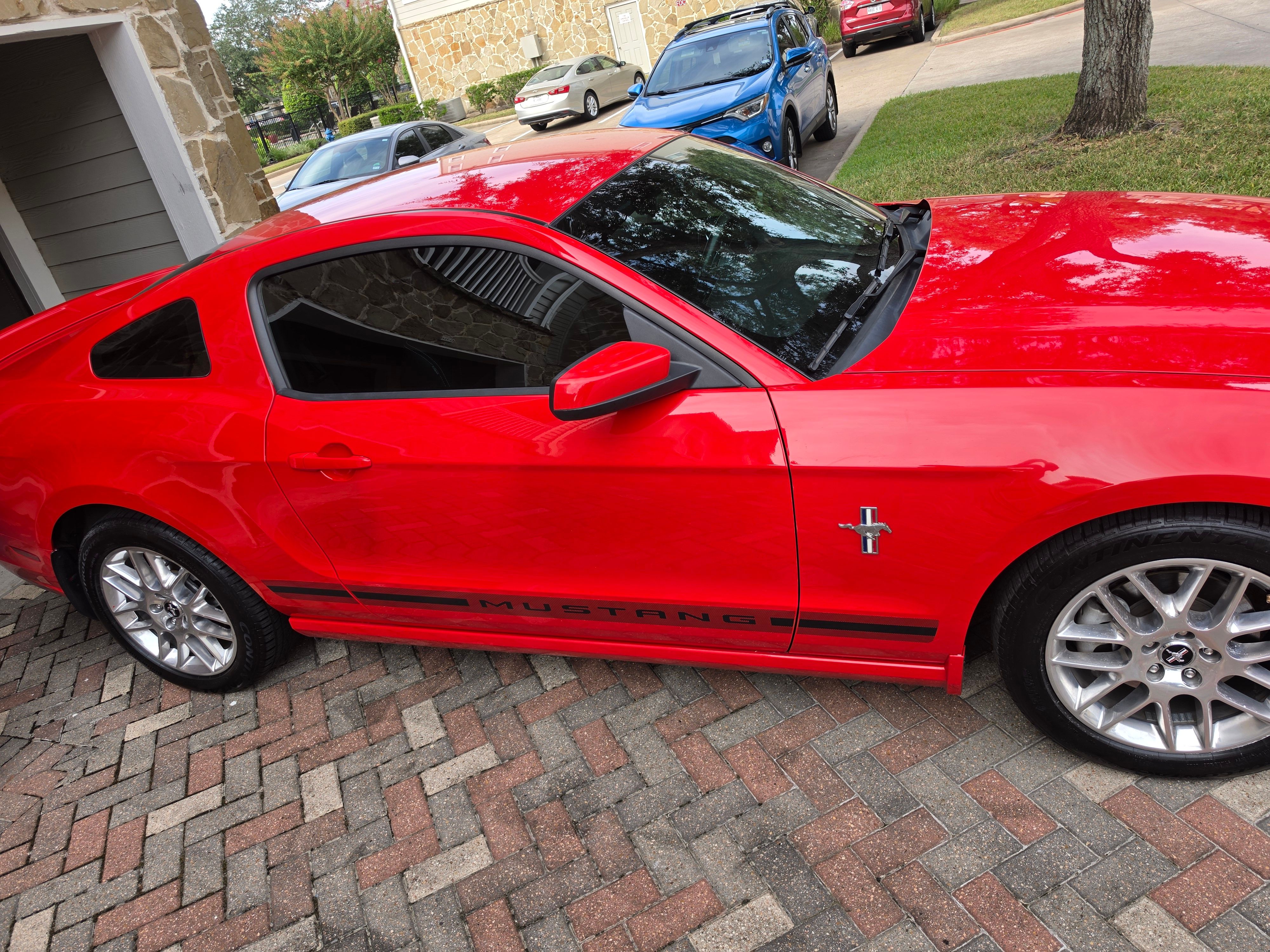 Used 2014 Ford Mustang Premium w/ Equipment Group 202A RWD image 4