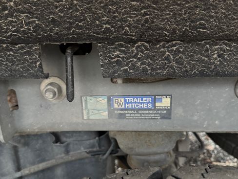 Used 2015 Chevrolet Silverado 2500 High Country w/ High Country Premium Package image 2