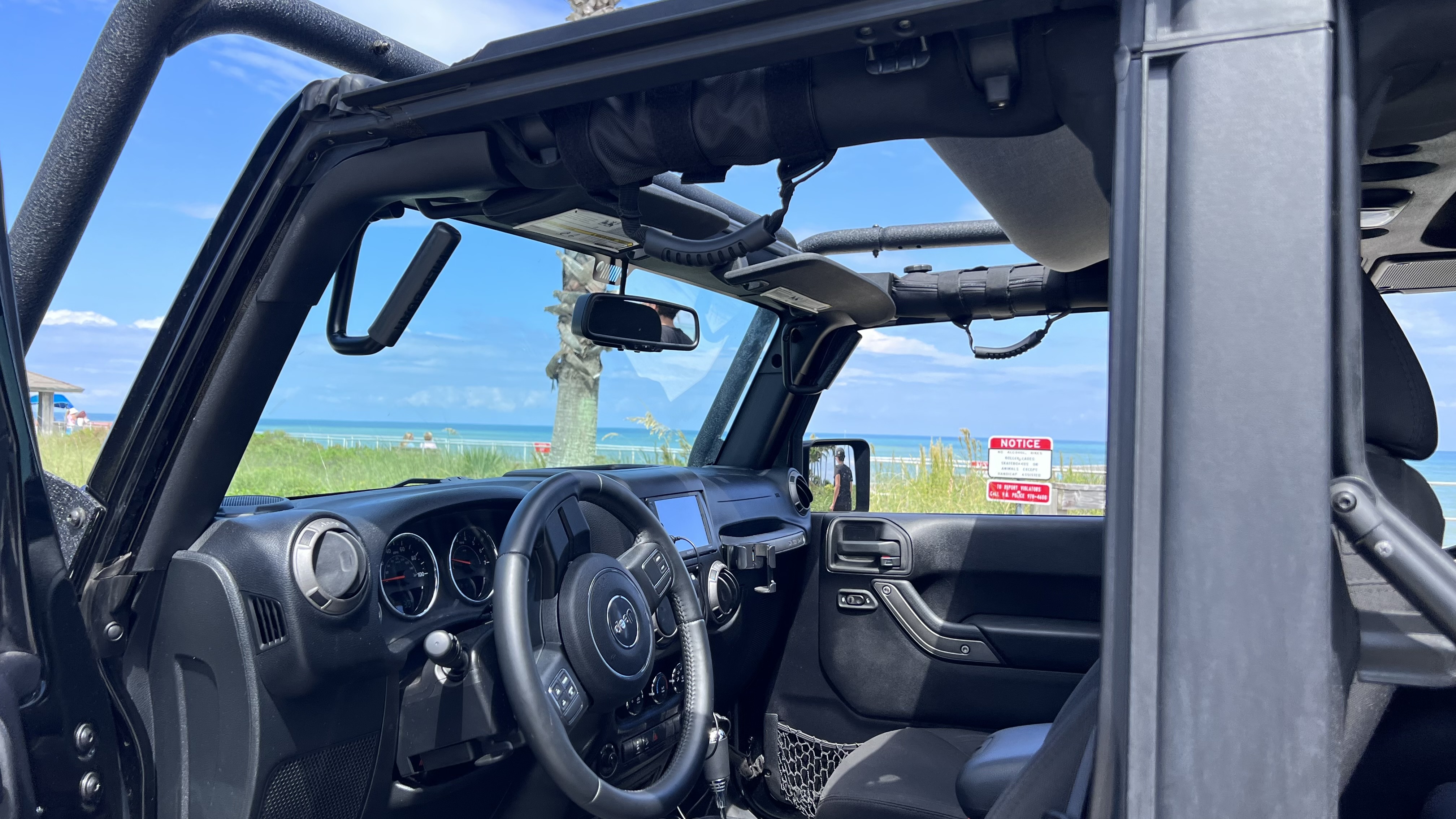 Used 2015 Jeep Wrangler Sport w/ Quick Order Package 24S AWD/4WD image 19