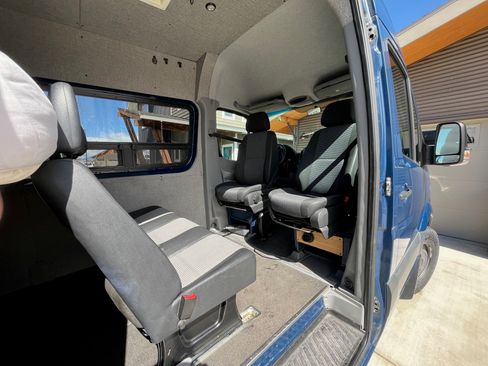 Used 2011 Mercedes-Benz Sprinter 2500 image 8