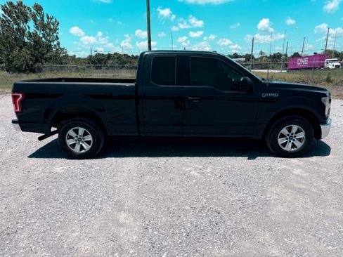 Used 2015 Ford F150 XLT RWD image 10