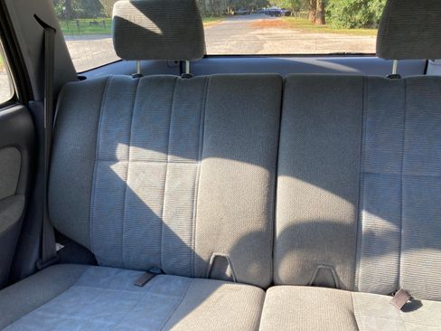 Used 2000 Toyota 4Runner SR5 image 12