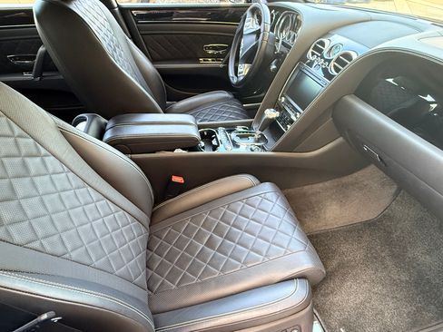 Used 2017 Bentley Flying Spur S V8 AWD/4WD image 15