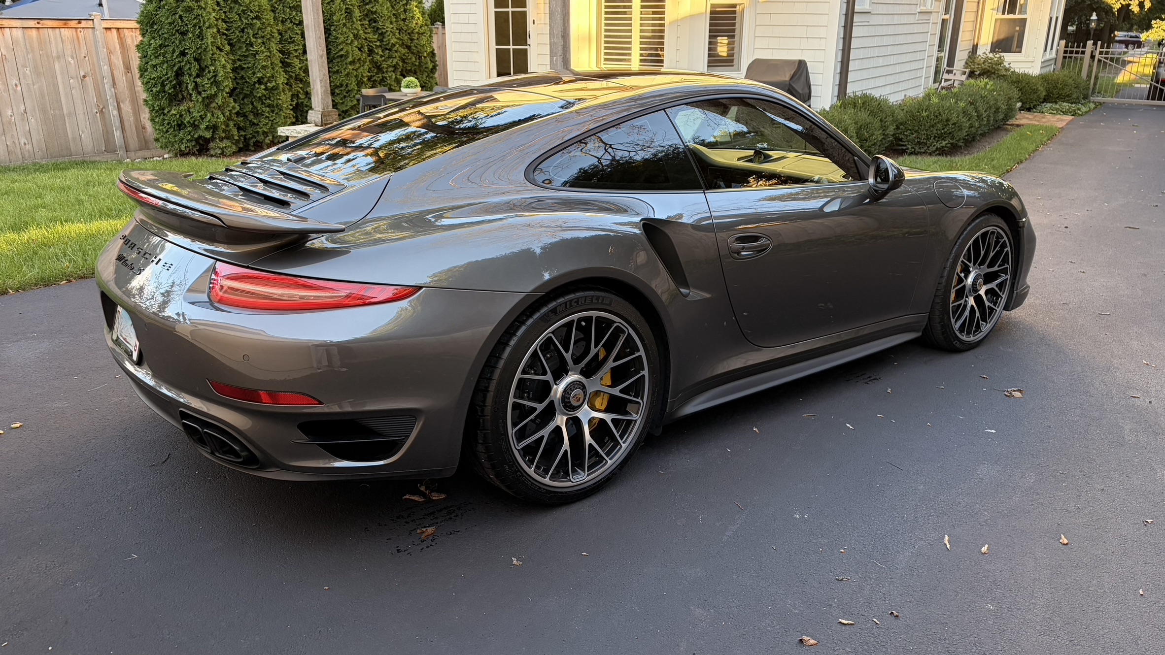 Used 2015 Porsche 911 Turbo S AWD/4WD image 9