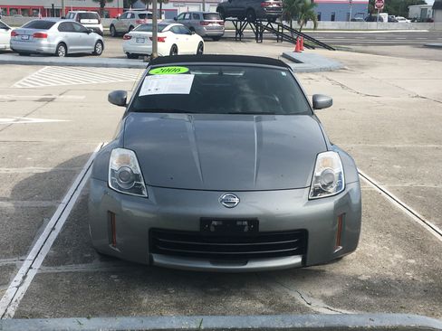 Used 2008 Nissan 350Z Touring image 14