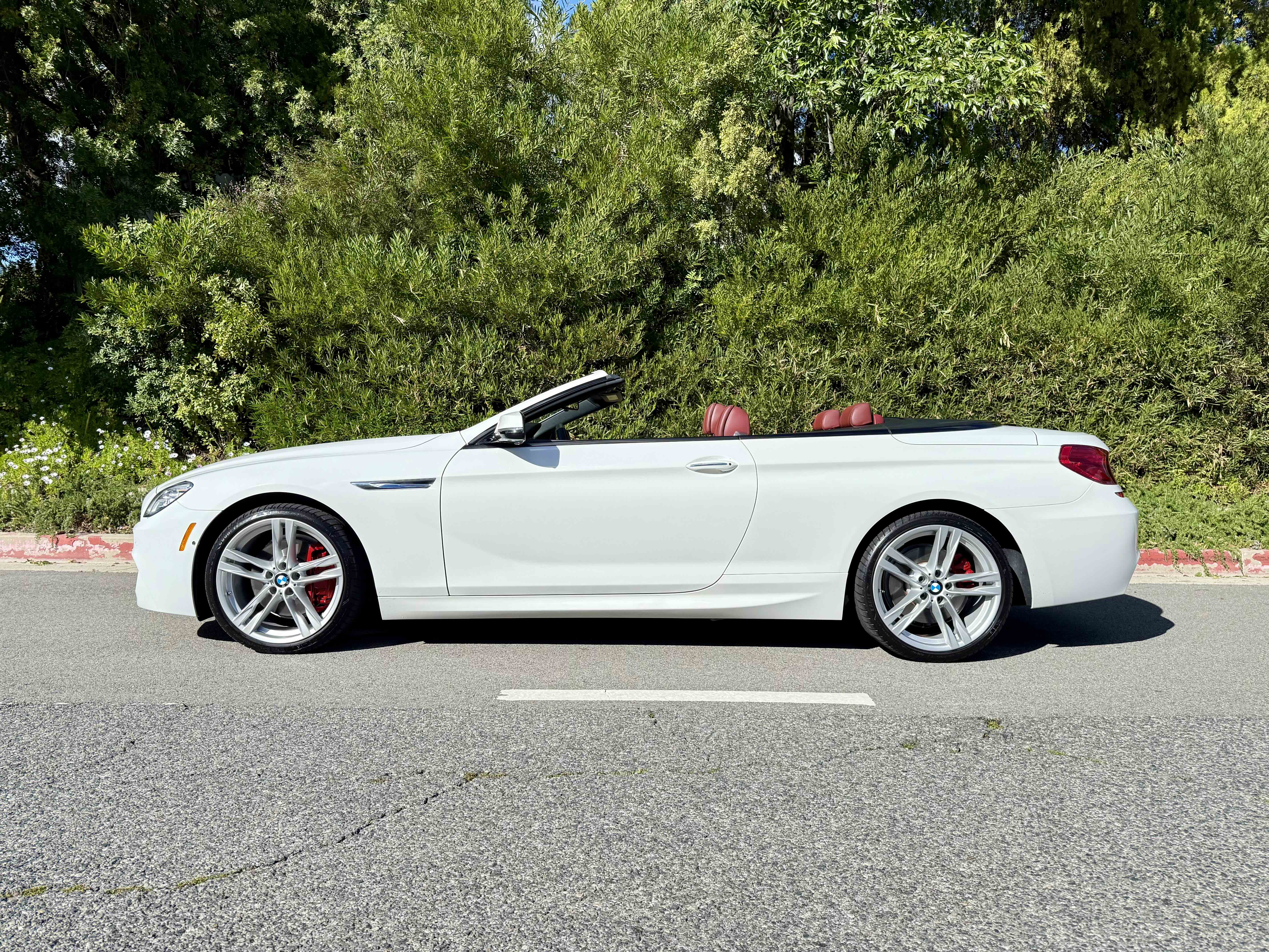 Used 2016 BMW 650i Convertible RWD image 1