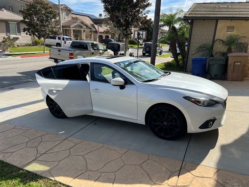 Used 2015 MAZDA MAZDA3 s Grand Touring w/ Technology Package image 14