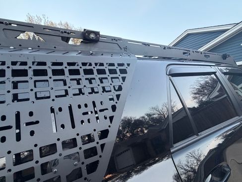 Used 2020 Toyota 4Runner Venture w/ Moonroof Package image 9