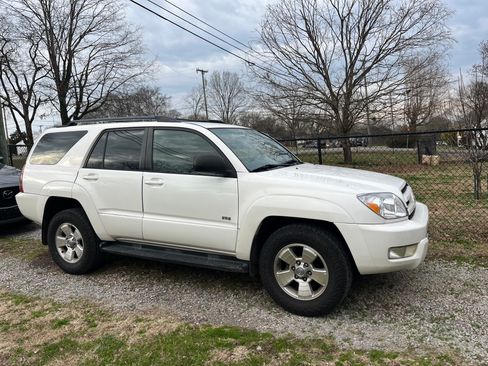Used 2004 Toyota 4Runner Sport image 1