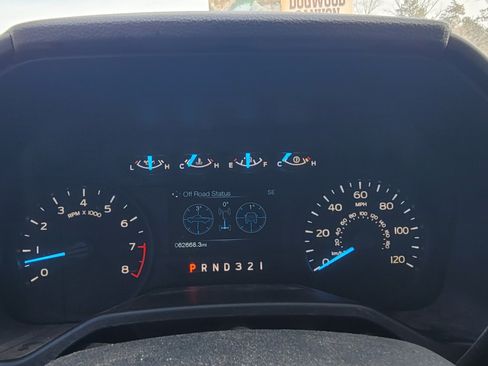 Used 2016 Ford F150 XL w/ Equipment Group 101A Mid image 10