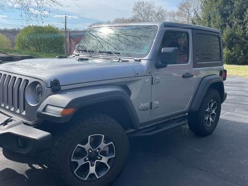 Used 2018 Jeep Wrangler Sport AWD/4WD image 1
