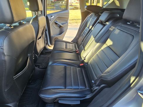 Used 2017 Ford Escape Titanium image 25