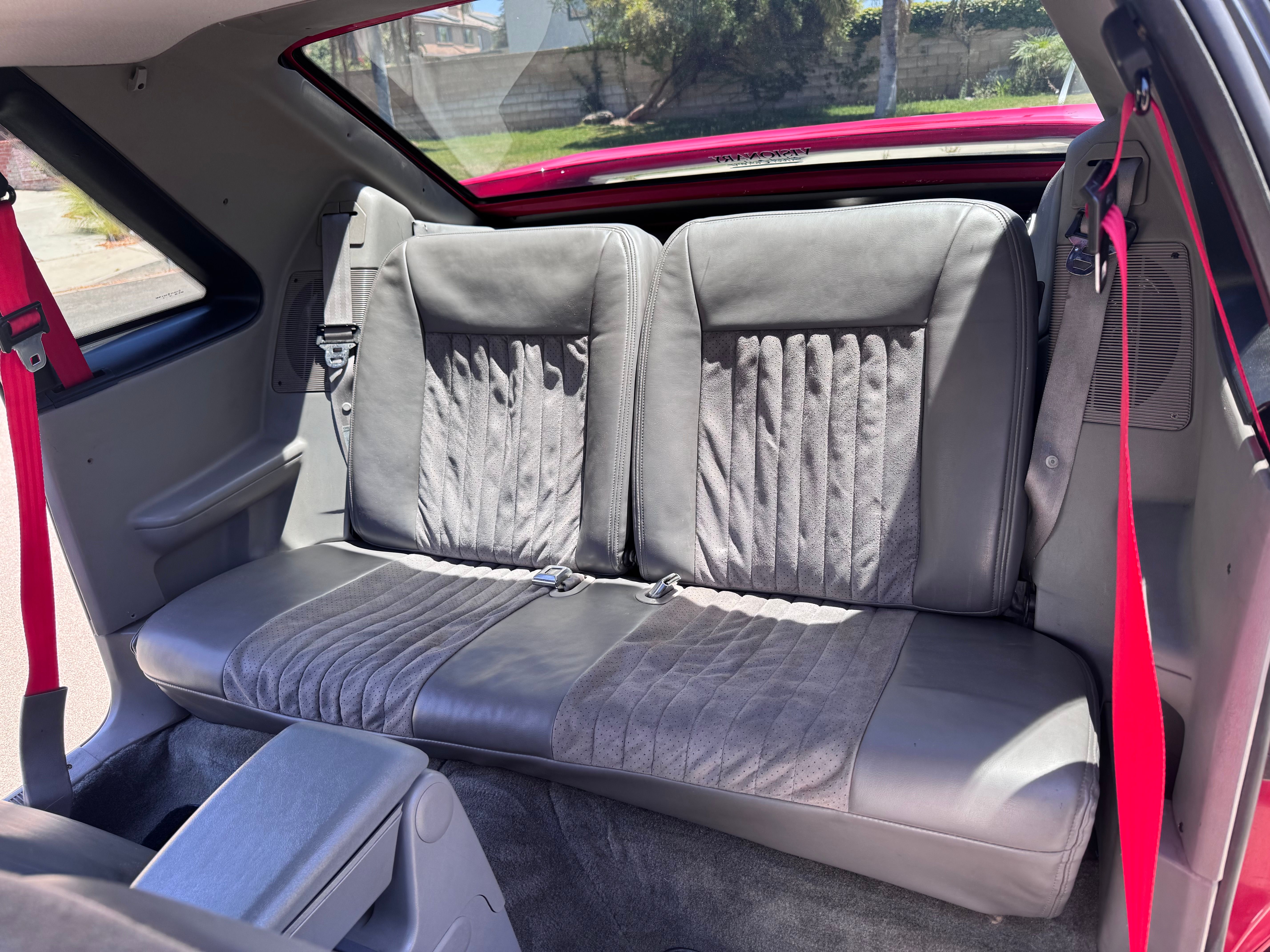 Used 1992 Ford Mustang GT RWD image 14