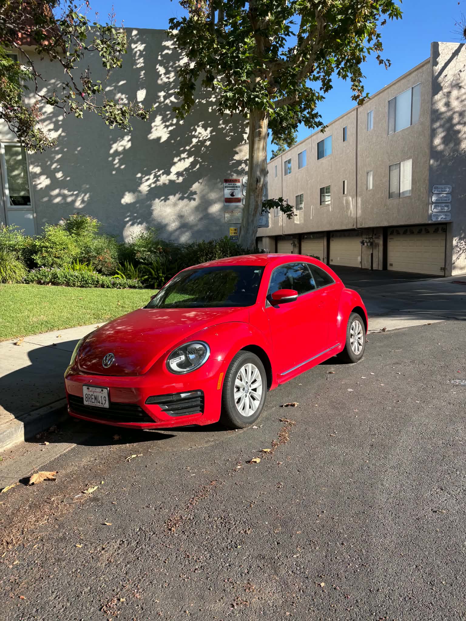 Used 2019 Volkswagen Beetle 2.0T Final Edition SEL FWD image 1