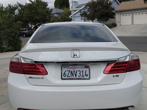 Used 2013 Honda Accord EX-L image 8