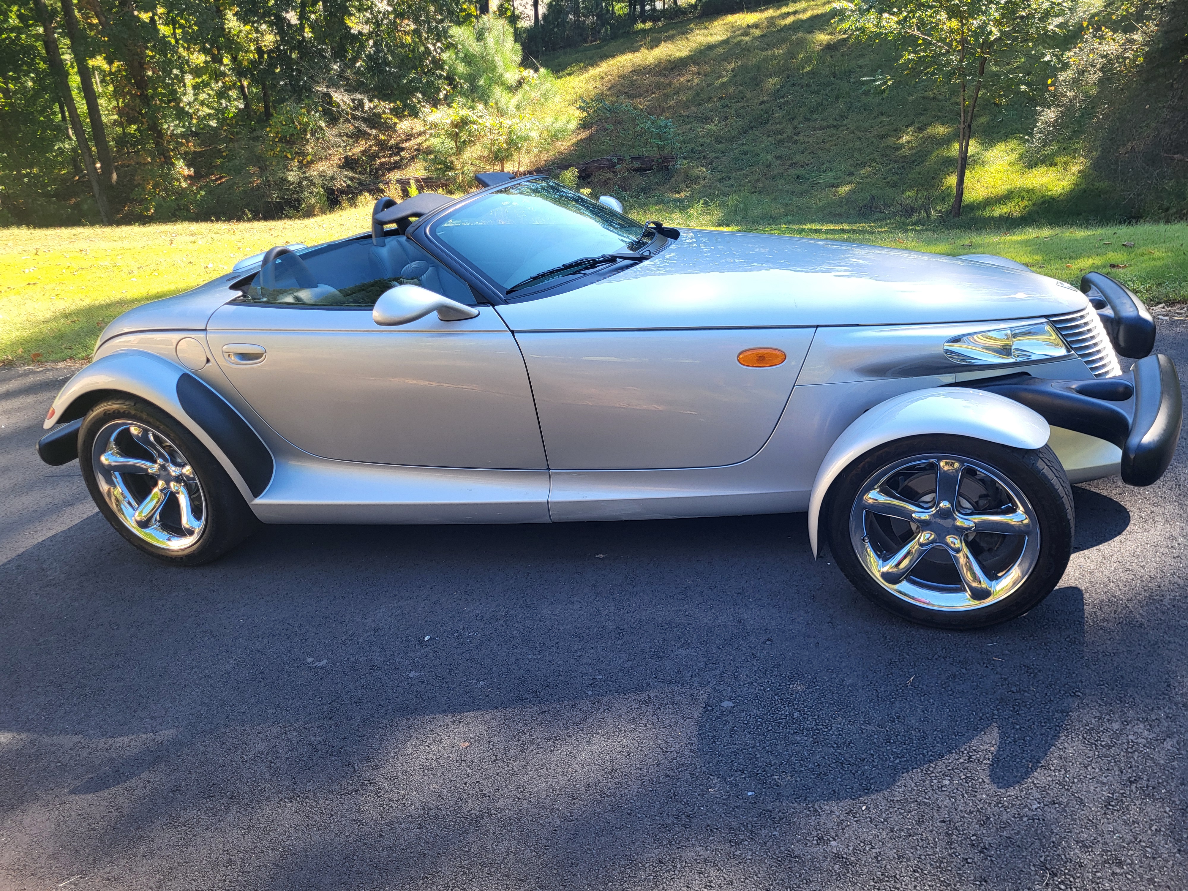 Used 2000 Plymouth Prowler RWD image 14