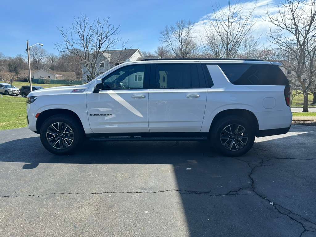 Used 2022 Chevrolet Suburban Z71 AWD/4WD image 5