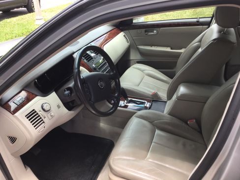 Used 2007 Cadillac DTS Luxury I FWD image 14