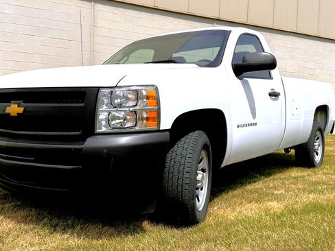 Used 2012 Chevrolet Silverado 1500 W/T image 9