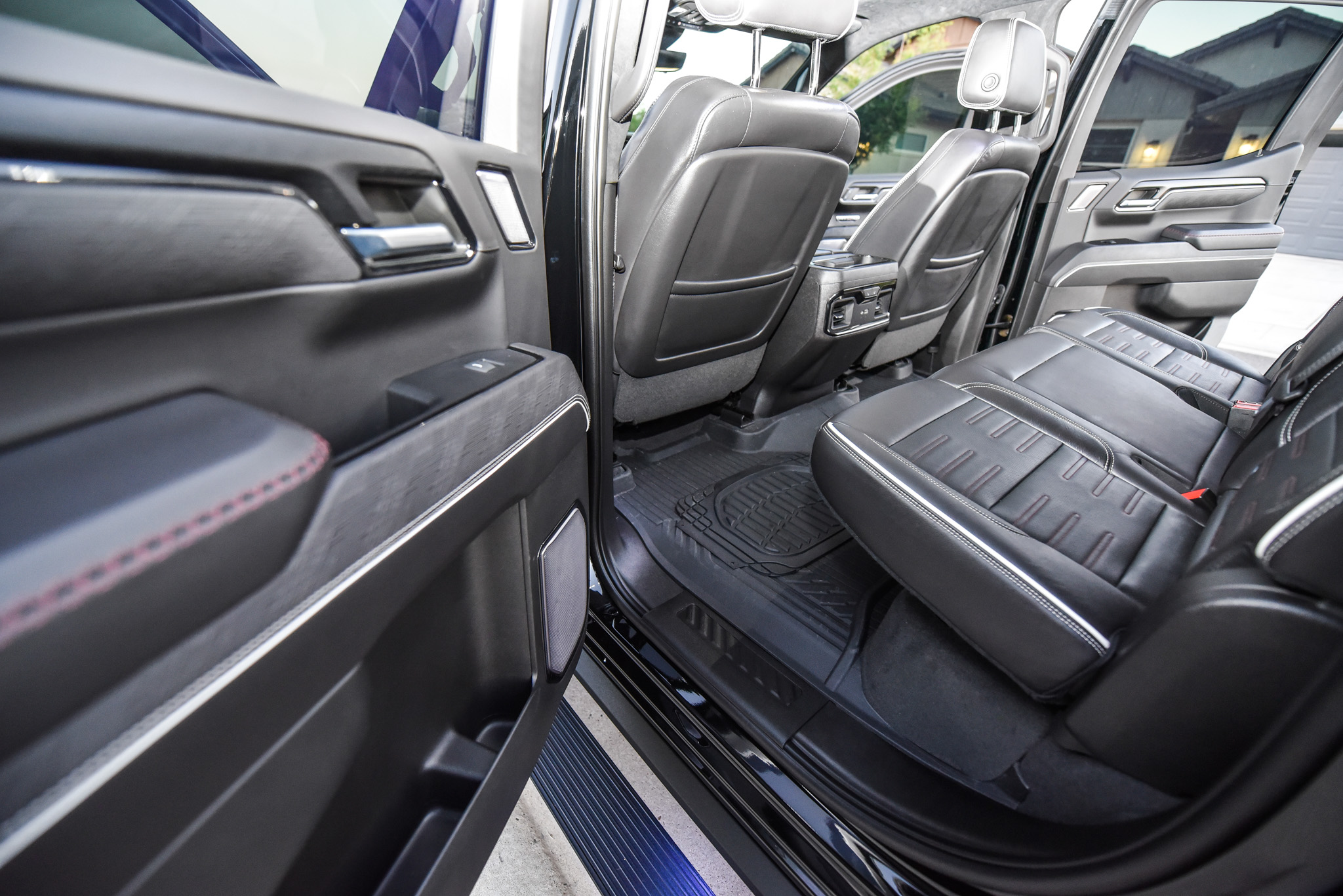 Used 2023 GMC Sierra 1500 AT4X w/ AT4X AEV Edition AWD/4WD image 25