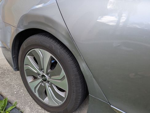 Used 2015 Hyundai Sonata Limited w/ Option Group 02 image 8