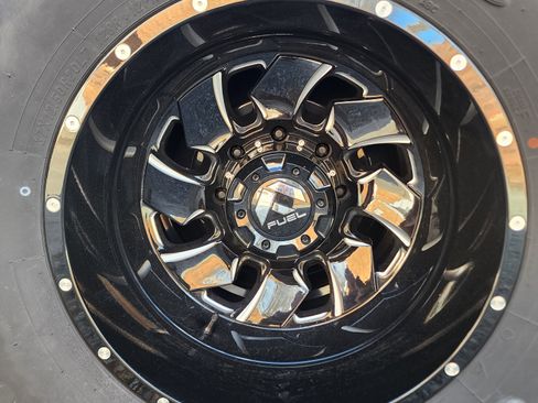 Used 2005 Ford F350 Lariat image 9