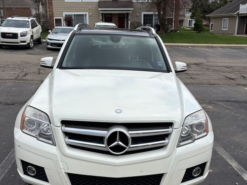 Used 2011 Mercedes-Benz GLK 350 4MATIC image 10