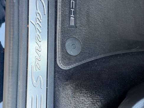 Used 2017 Porsche Cayenne S w/ Premium Plus Package image 13