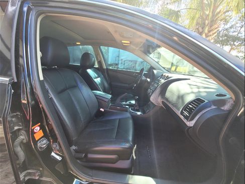 Used 2007 Nissan Altima 3.5 SE w/ Technology Pkg image 9