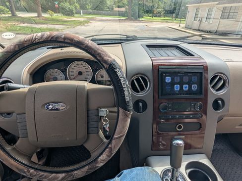 Used 2005 Ford F150 Lariat AWD/4WD image 8