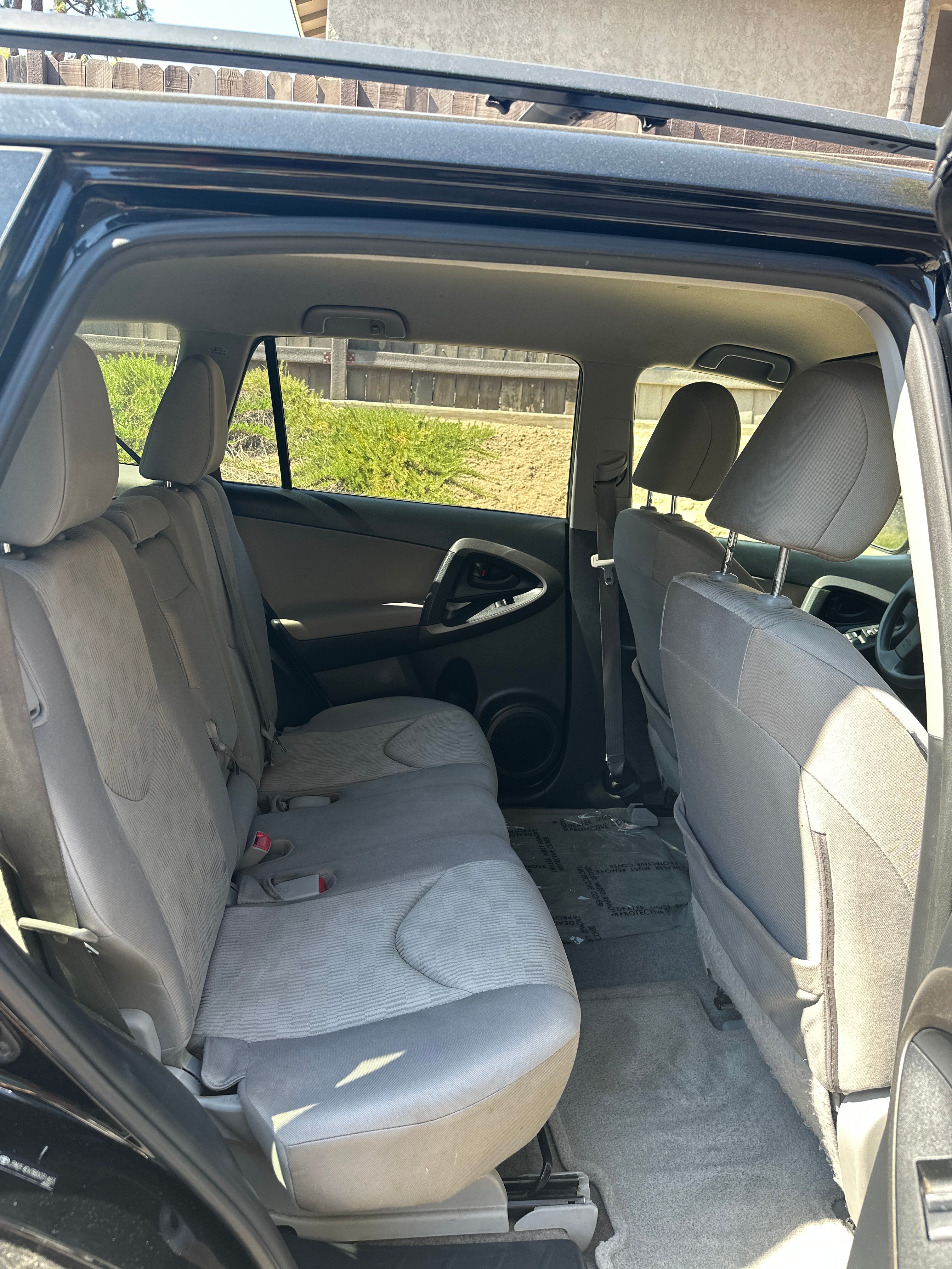 Used 2011 Toyota RAV4 2WD w/ Base L4 Extra Value Pkg image 8