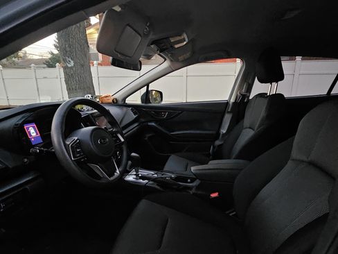 Used 2021 Subaru Crosstrek 2.0i image 5