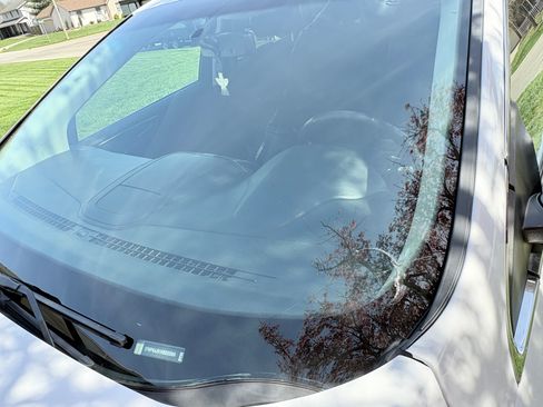 Used 2017 Ford Edge SEL image 12