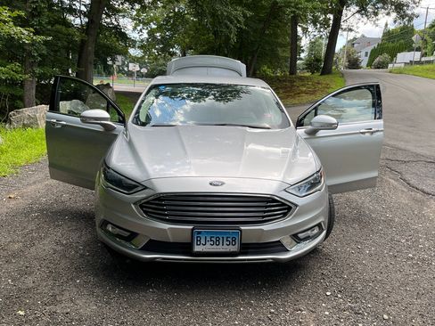 Used 2017 Ford Fusion Titanium image 16
