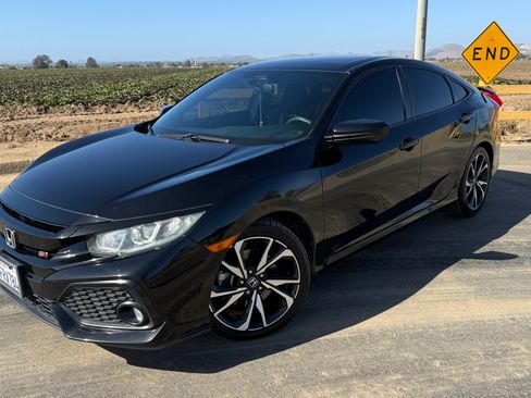 Used 2018 Honda Civic Si image 9