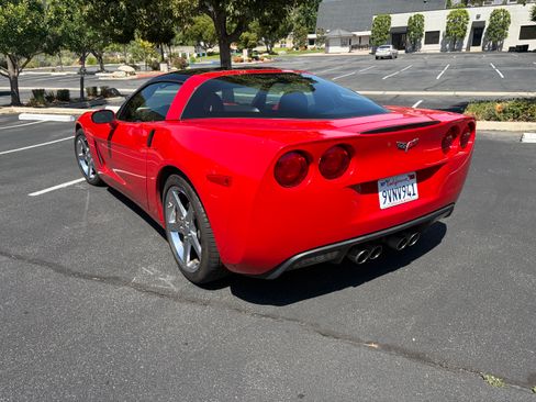 Used 2008 Chevrolet Corvette Coupe w/ Preferred Equipment Group RWD image 8