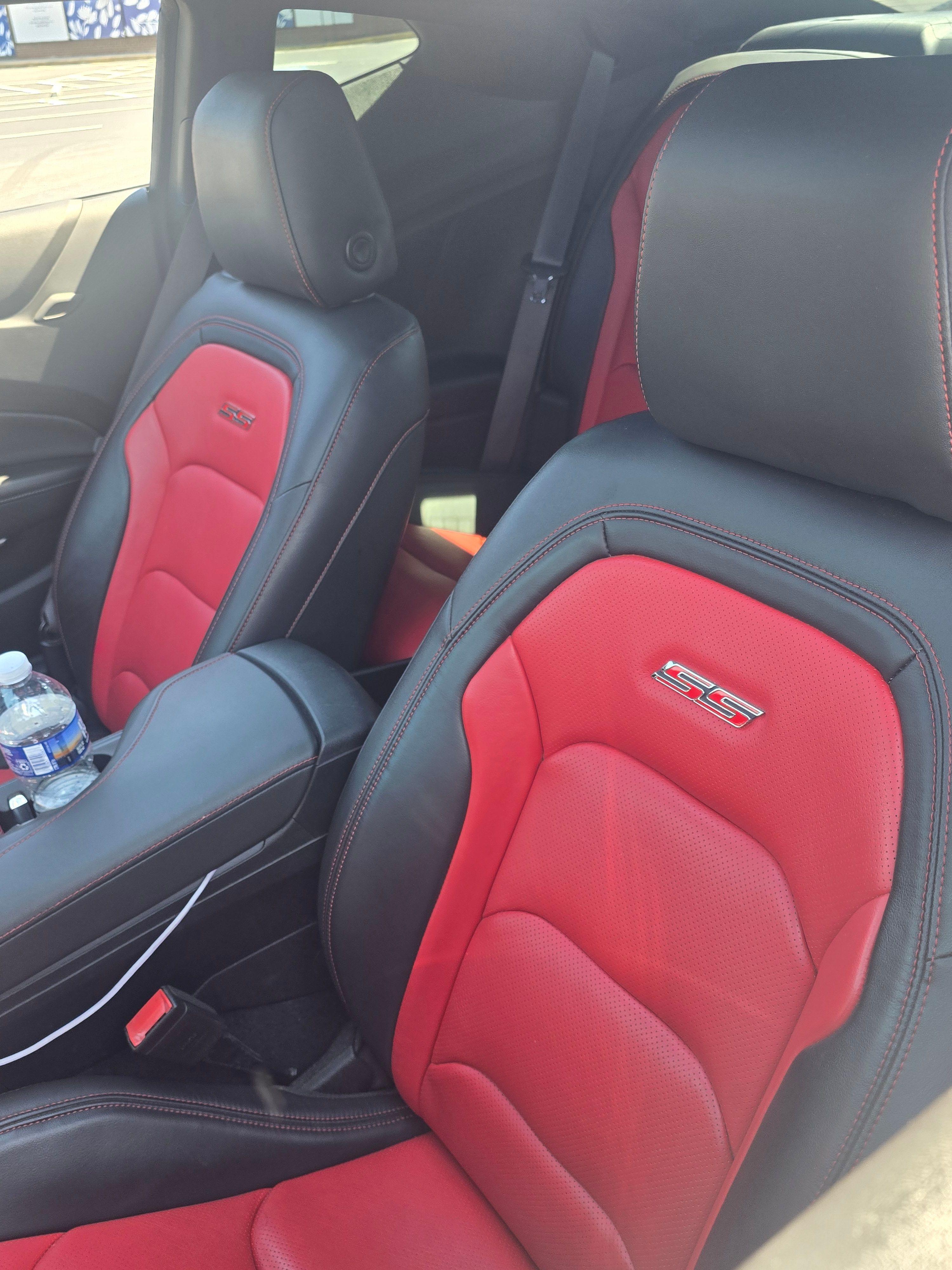 Used 2017 Chevrolet Camaro SS RWD image 4