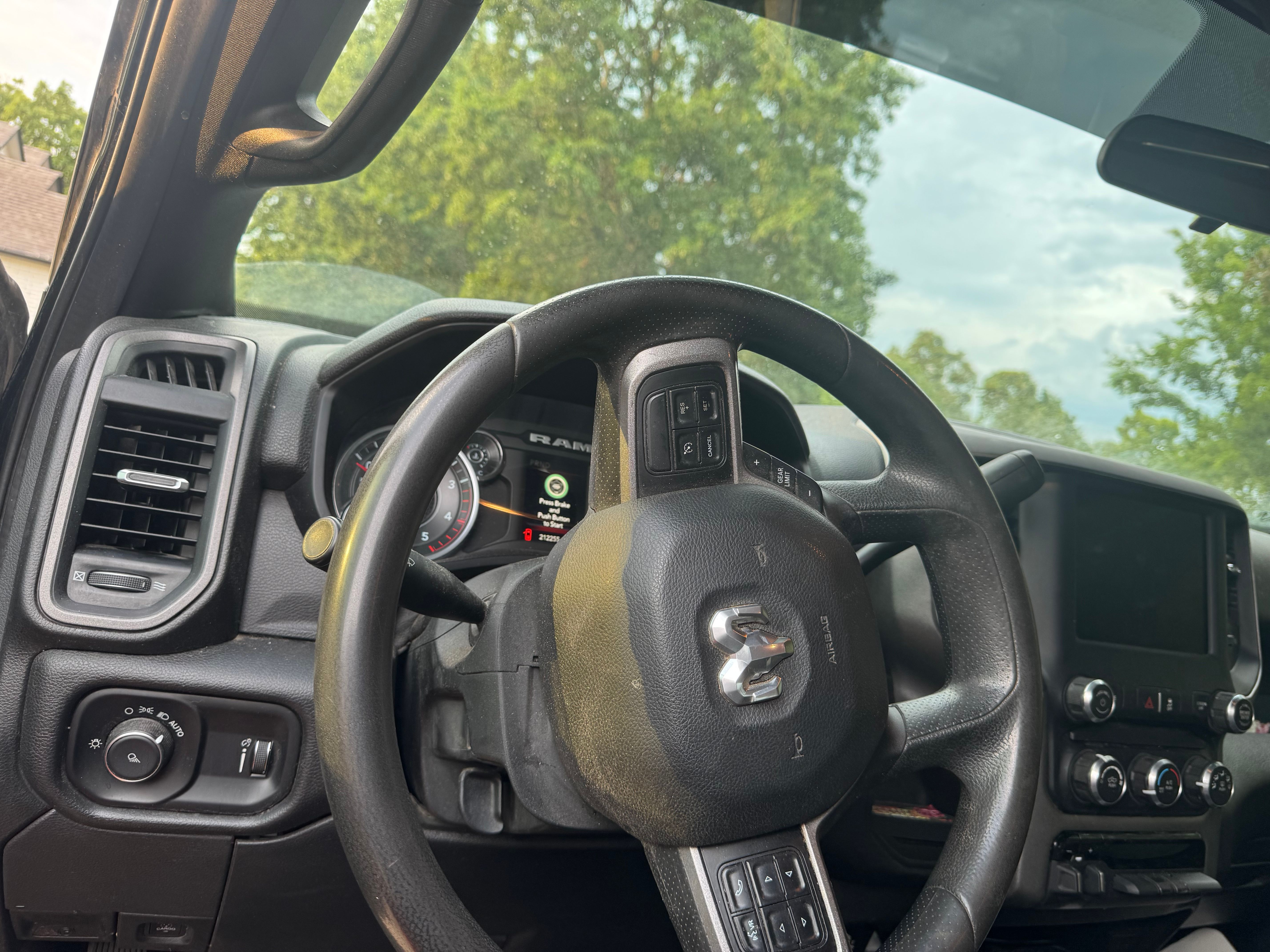 Used 2022 RAM 3500 Tradesman AWD/4WD image 4