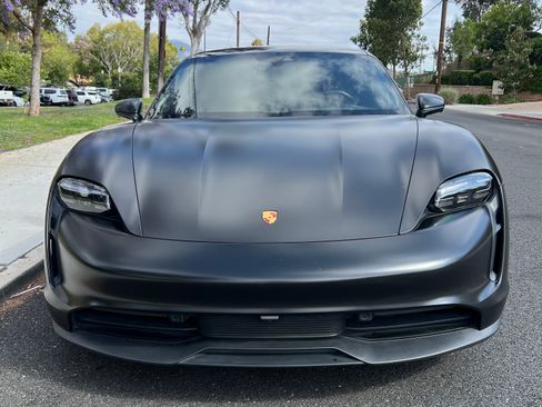 Used 2021 Porsche Taycan RWD image 9