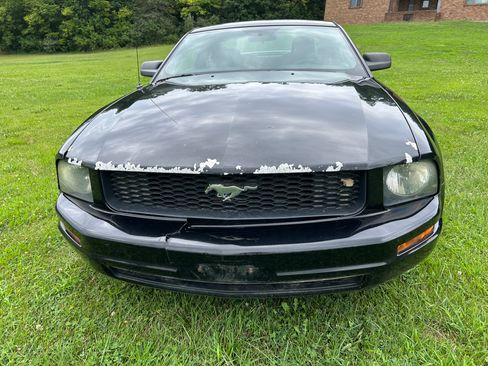 Used 2006 Ford Mustang Coupe RWD image 4