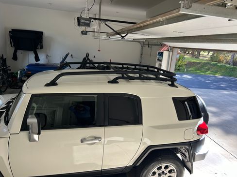 Used 2012 Toyota FJ Cruiser 4WD image 2