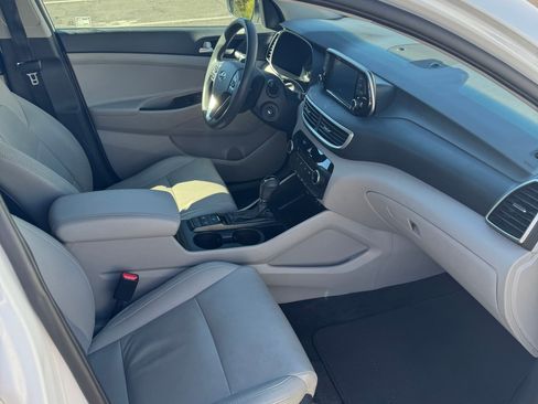 Used 2019 Hyundai Tucson SE image 15
