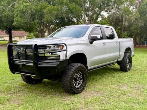 Used 2020 Chevrolet Silverado 1500 LT w/ Fleet Comfort Package AWD/4WD image 2