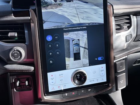 Used 2022 Ford F150 Lightning Lariat w/ Equipment Group 511A High image 21